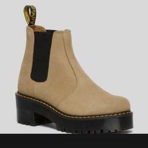Dr.Martens, Rometty Women’s Nubuck Leather Platform Chelsea Boots Size 8